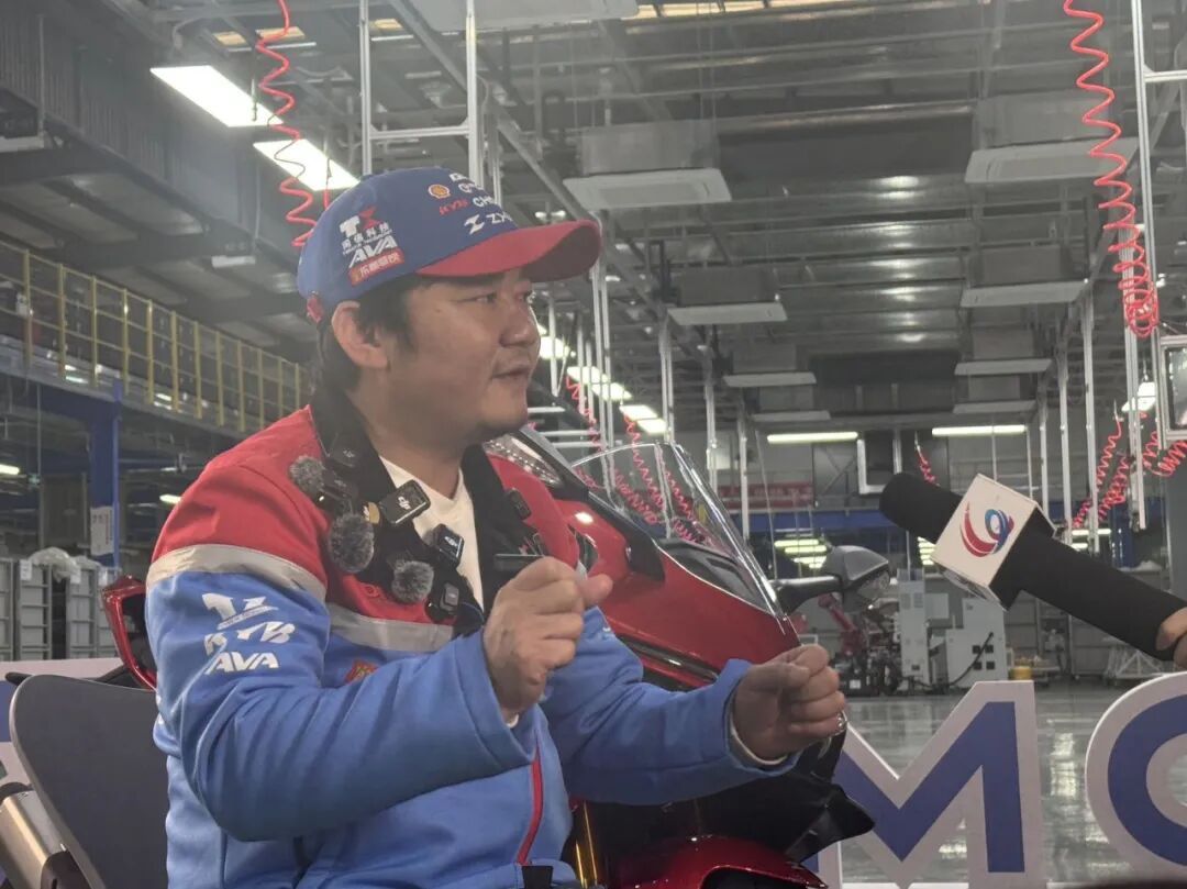 WSBK夺冠赛车复刻版今晚拍卖!张雪发声:收入捐给嫣然天使基金 WSBK夺冠赛车复刻版今晚拍卖!张雪发声:收入捐给嫣然天使基金