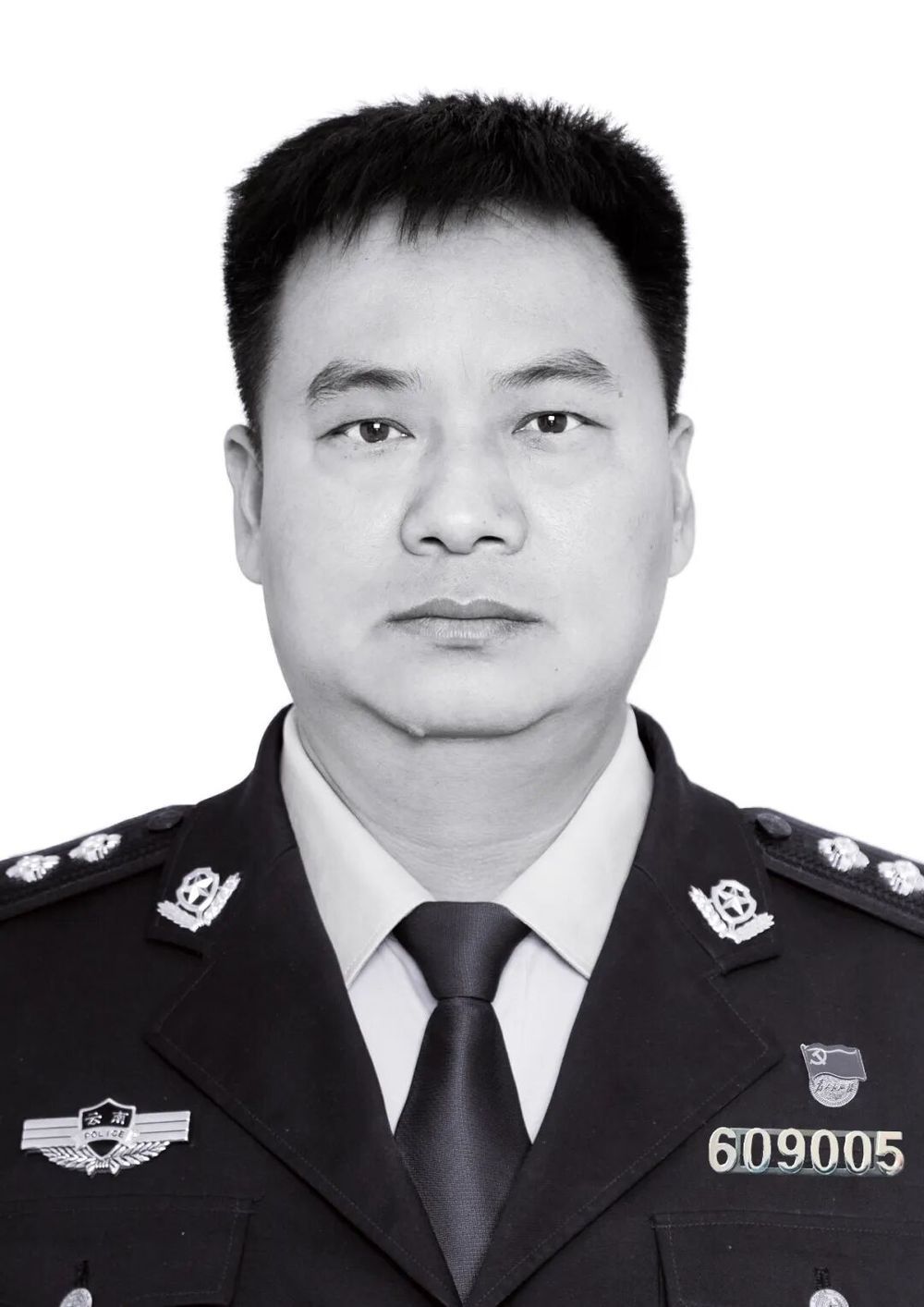 余红李突发疾病,因公牺牲 余红李突发疾病,因公牺牲