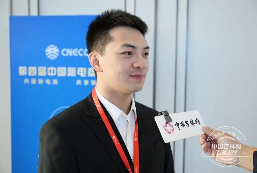 《无限超越班》 “雪饼猴”感动全网！他的来时路，终成照亮舞台的光