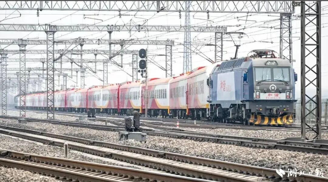 武汉首发！火车变移动酒店，房间卫浴全安排