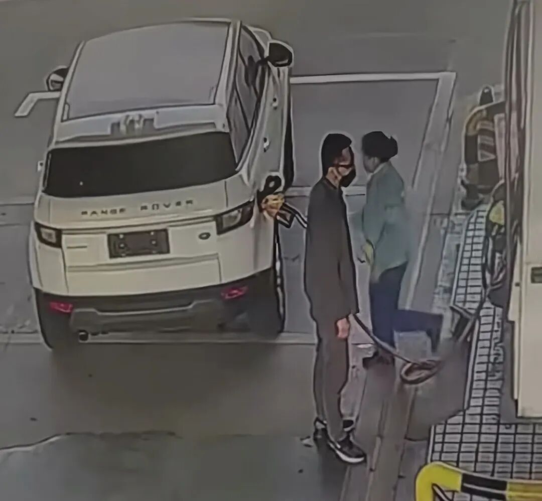 “男子开路虎加油近500元后逃单”，江西警方通报