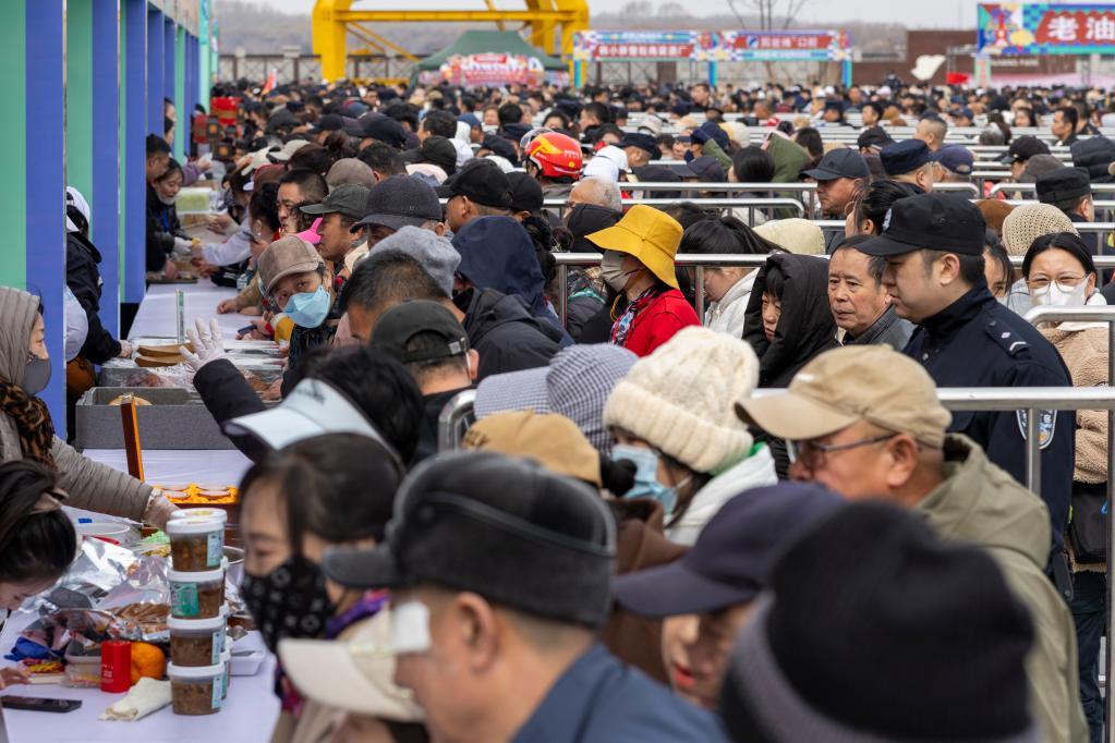 “开江啦!”千年民俗唤醒“东极”之春 “开江啦!”千年民俗唤醒“东极”之春