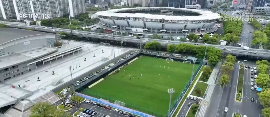 1元→7.3元 一粒足球激活经济“一池春水” 体育赛事引爆文商体旅融合新热潮