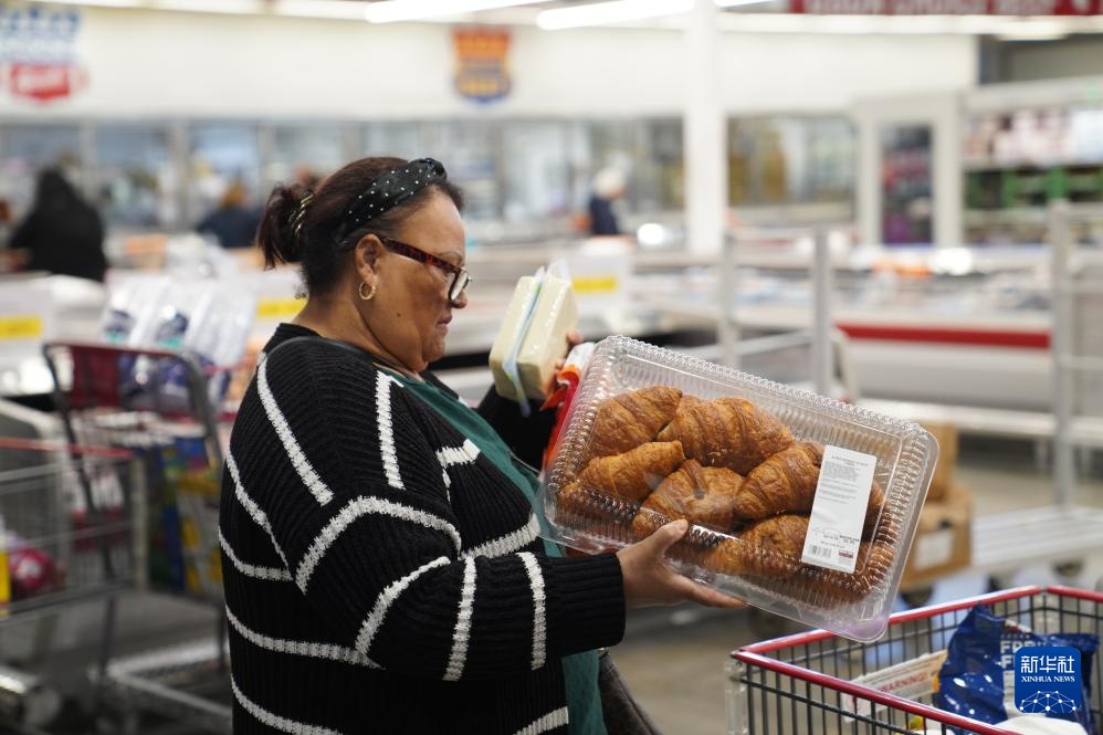 油价暴涨致美国3月消费者价格指数同比上涨3.3%