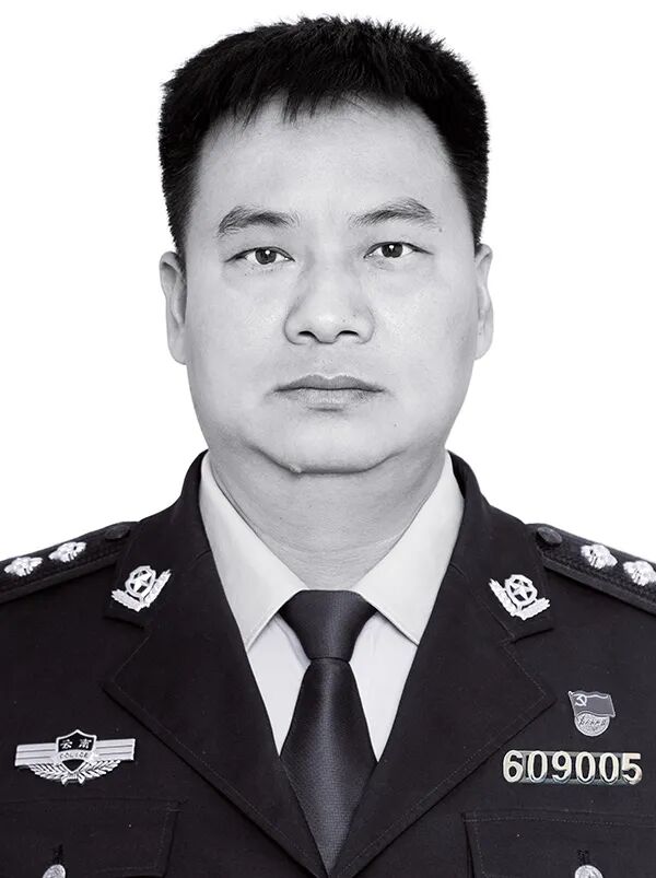 一等功臣牺牲!他留下的最后一句话令人泪目 一等功臣牺牲!他留下的最后一句话令人泪目