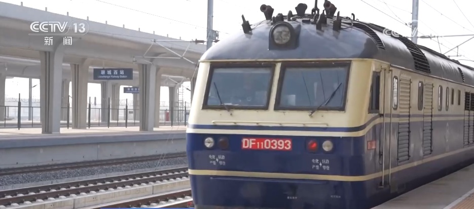 中国经济一季报 | 1379亿元,良好开局!铁路建设优质高效推进 中国经济一季报 | 1379亿元,良好开局!铁路建设优质高效推进