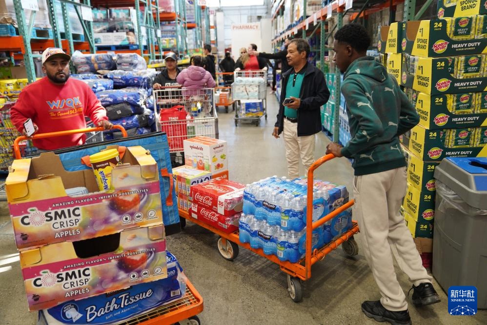 油价暴涨致美国3月消费者价格指数同比上涨3.3%