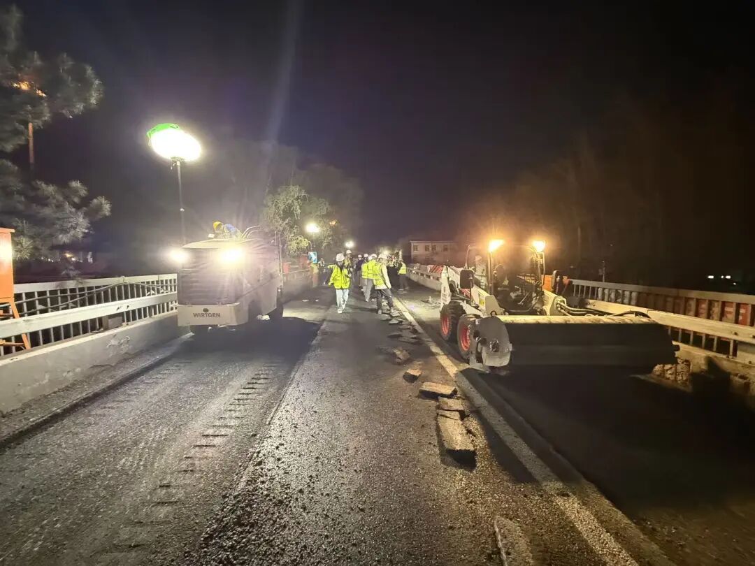 深夜直击现场：北京四元桥两条匝道今起封闭，48小时内完成翻建，注意绕行