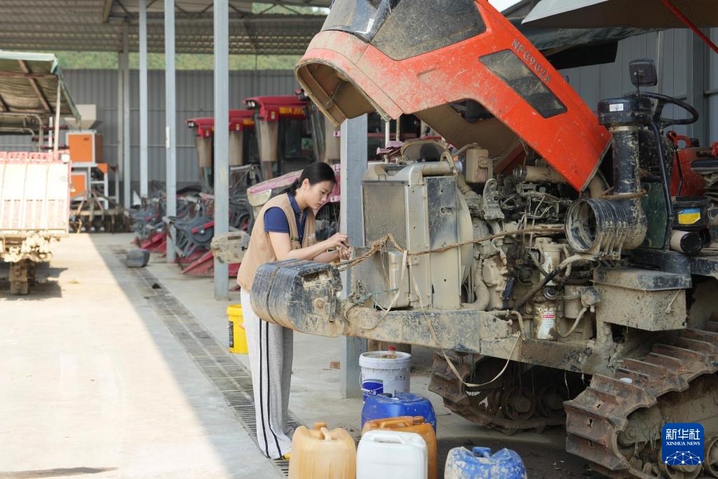 “95后”新农人骆雨：用青春与智慧耕耘田野