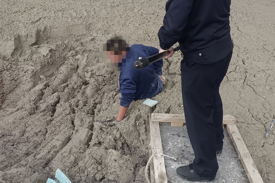 看似不安全，实际上很危险！这样的地面千万别踩！