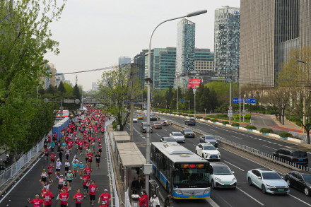 男子半马新国家纪录