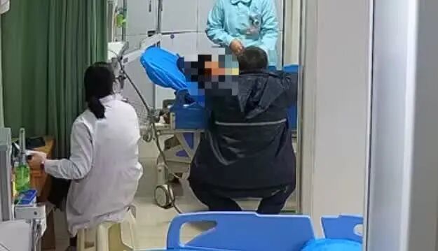 7岁男童喝了一两多米酒,酒精中毒被紧急送医!医生紧急提醒 7岁男童喝了一两多米酒,酒精中毒被紧急送医!医生紧急提醒