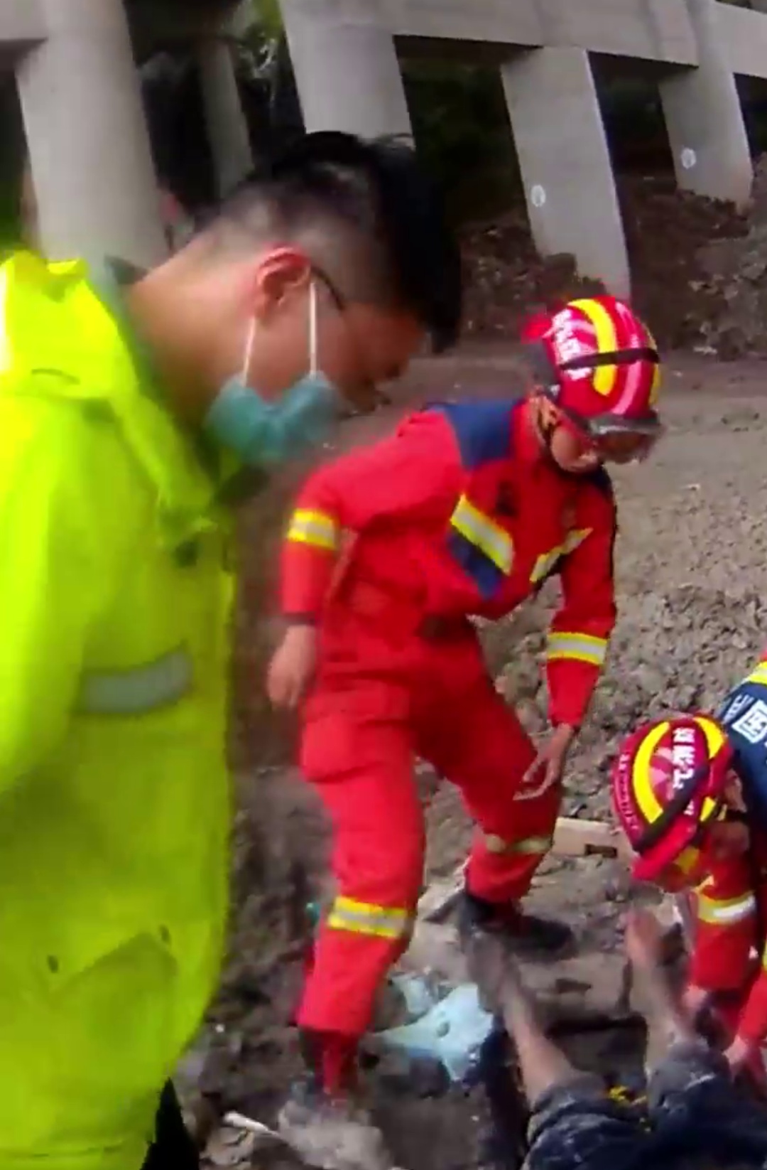 看似不安全，实际上很危险！这样的地面千万别踩！