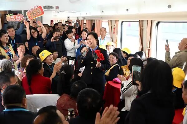 一线多游、一票到底 2026年山西首趟旅游专列开行