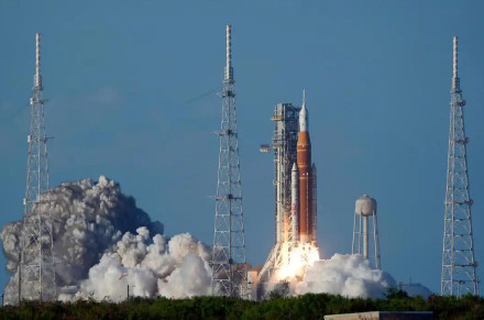 厕所坏了、通讯断了、氦气漏了……一文看清美国绕月飞船到底出了哪些故障 厕所坏了、通讯断了、氦气漏了……一文看清美国绕月飞船到底出了哪些故障