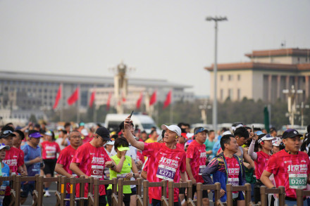 男子半马新国家纪录