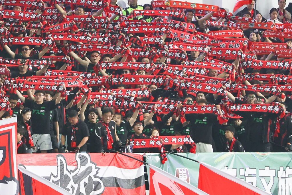 苏超新赛季火爆开幕，又是一票难求