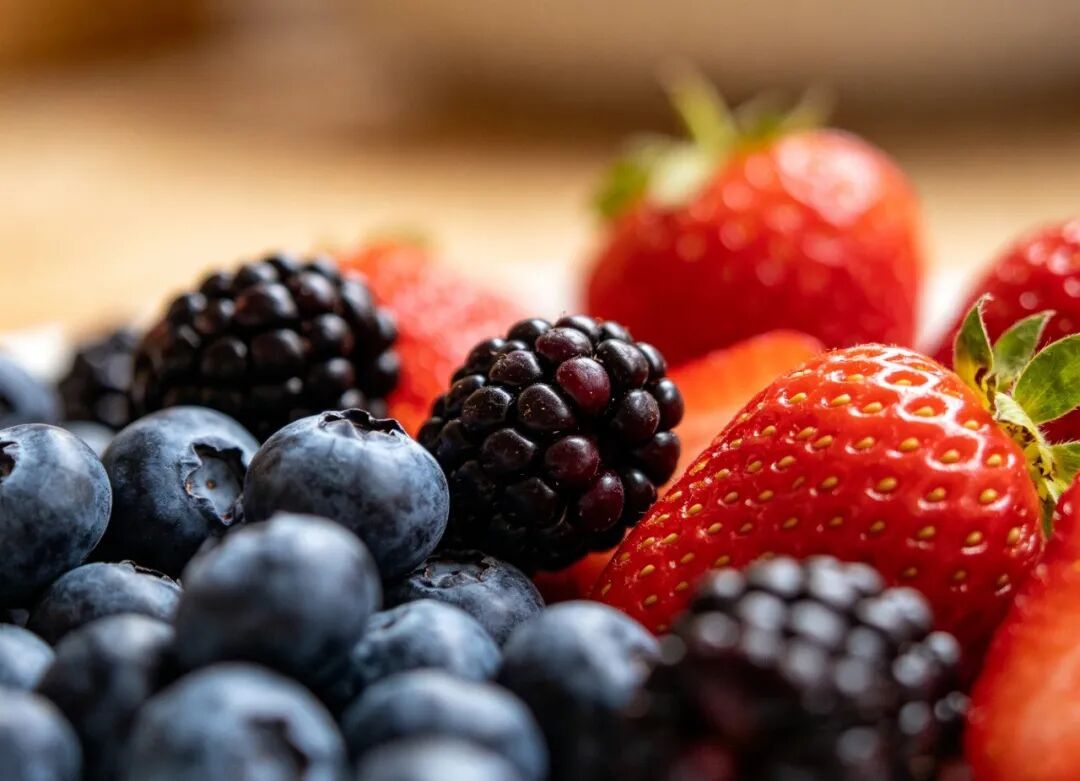 女子连吃两天确诊胃石症，这些水果美味但也不能多吃