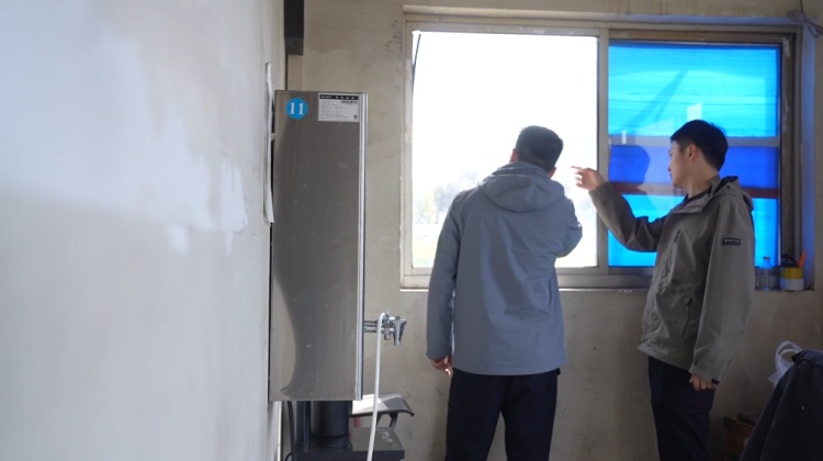 网恋“奔现”陷阱多 警方智擒“取现人”