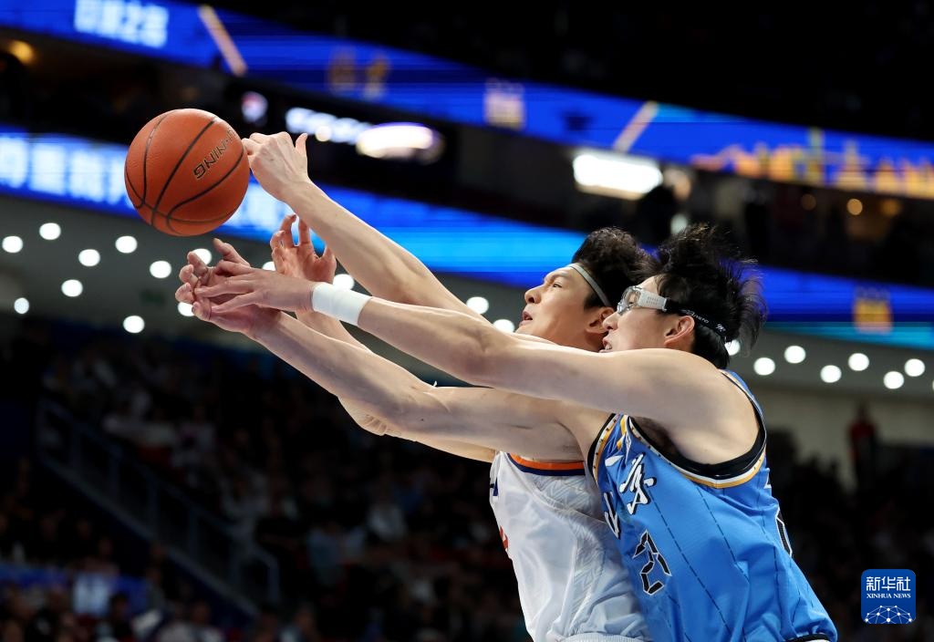 CBA常规赛：上海久事胜北京北汽