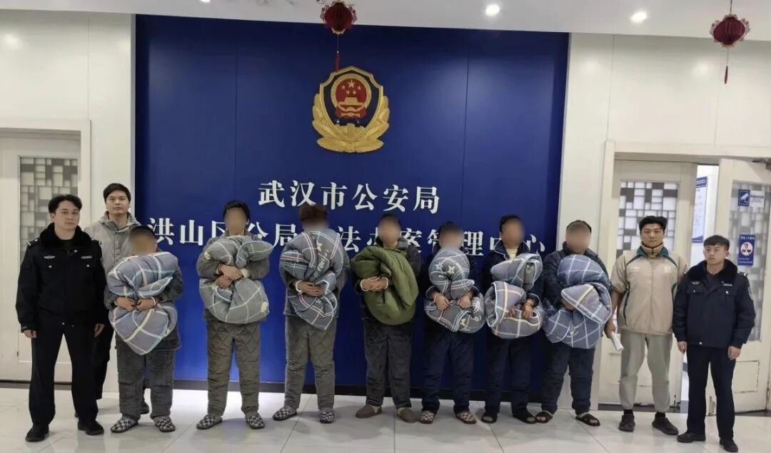 涉案百万!武汉警方捣毁诈骗团伙,20余名学生被骗细节曝光 涉案百万!武汉警方捣毁诈骗团伙,20余名学生被骗细节曝光