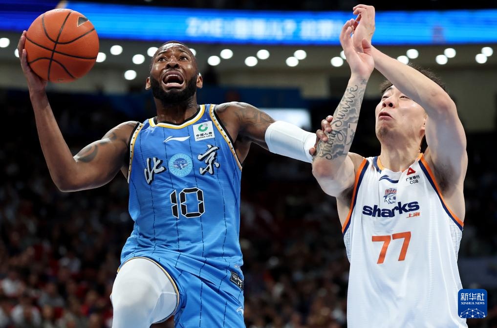 CBA常规赛：上海久事胜北京北汽