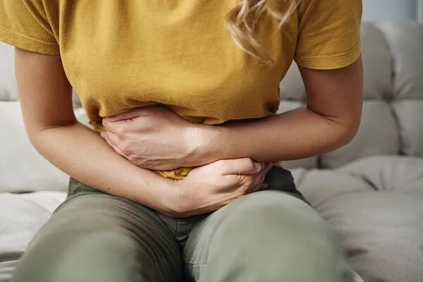 每天半斤，连吃两天，女子胃底被硬块堵死！这种水果千万别乱吃