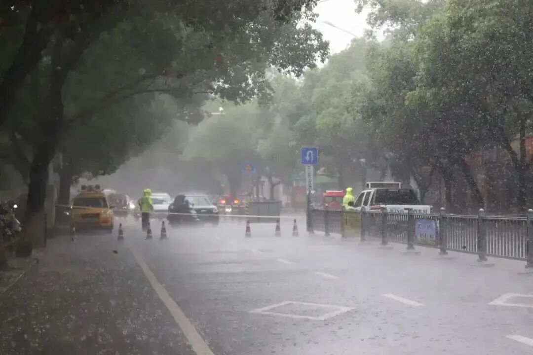 未来三天!山西要变天啦!降雨+降温,气温暴跌近10℃!出行务必注意! 未来三天!山西要变天啦!降雨+降温,气温暴跌近10℃!出行务必注意!