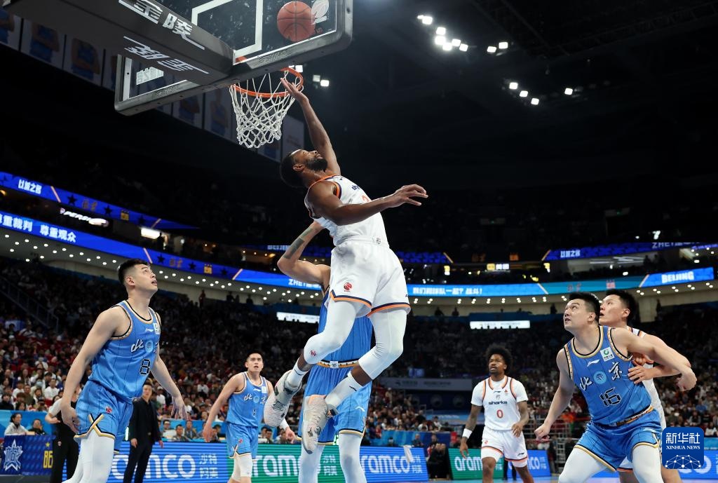 CBA常规赛：上海久事胜北京北汽