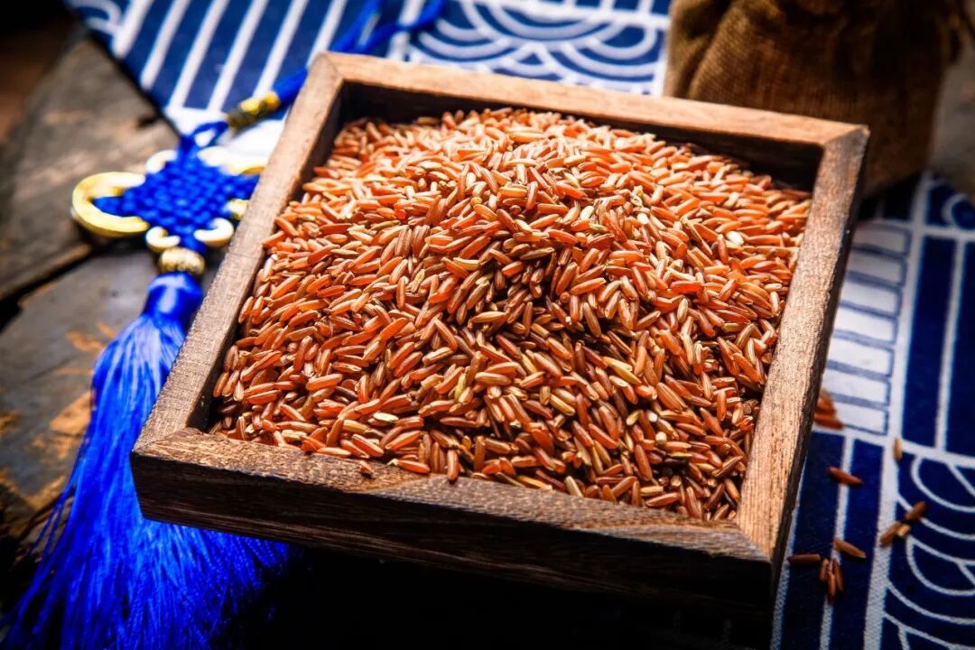 餐桌上高血脂的“克星”！煮饭、熬粥时放一把，血脂改善了、消化也好了