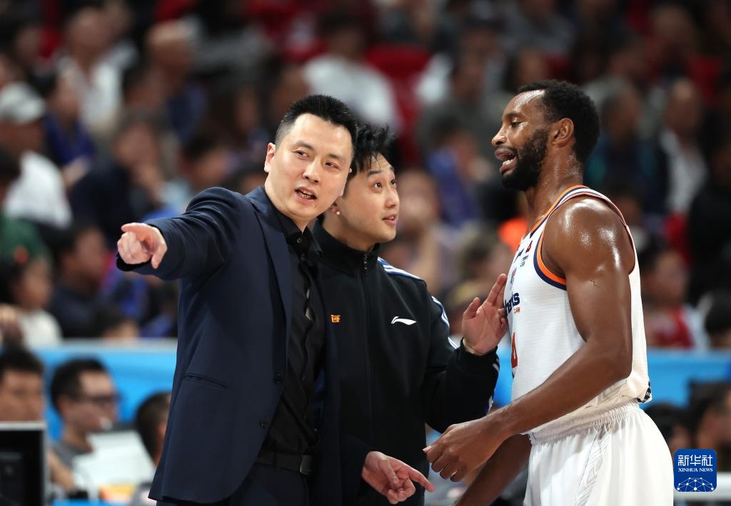 CBA常规赛：上海久事胜北京北汽