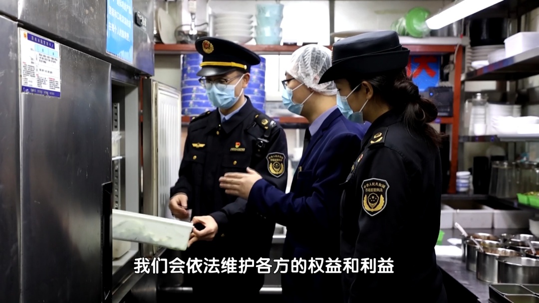 北京:3人5天内在6家餐馆“吃出蟑螂”,已被刑拘! 北京:3人5天内在6家餐馆“吃出蟑螂”,已被刑拘!