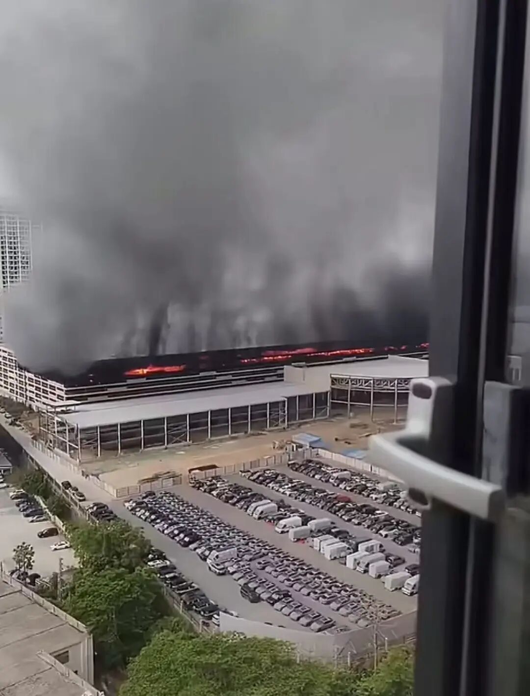 官方通报深圳比亚迪火灾，比亚迪回应！