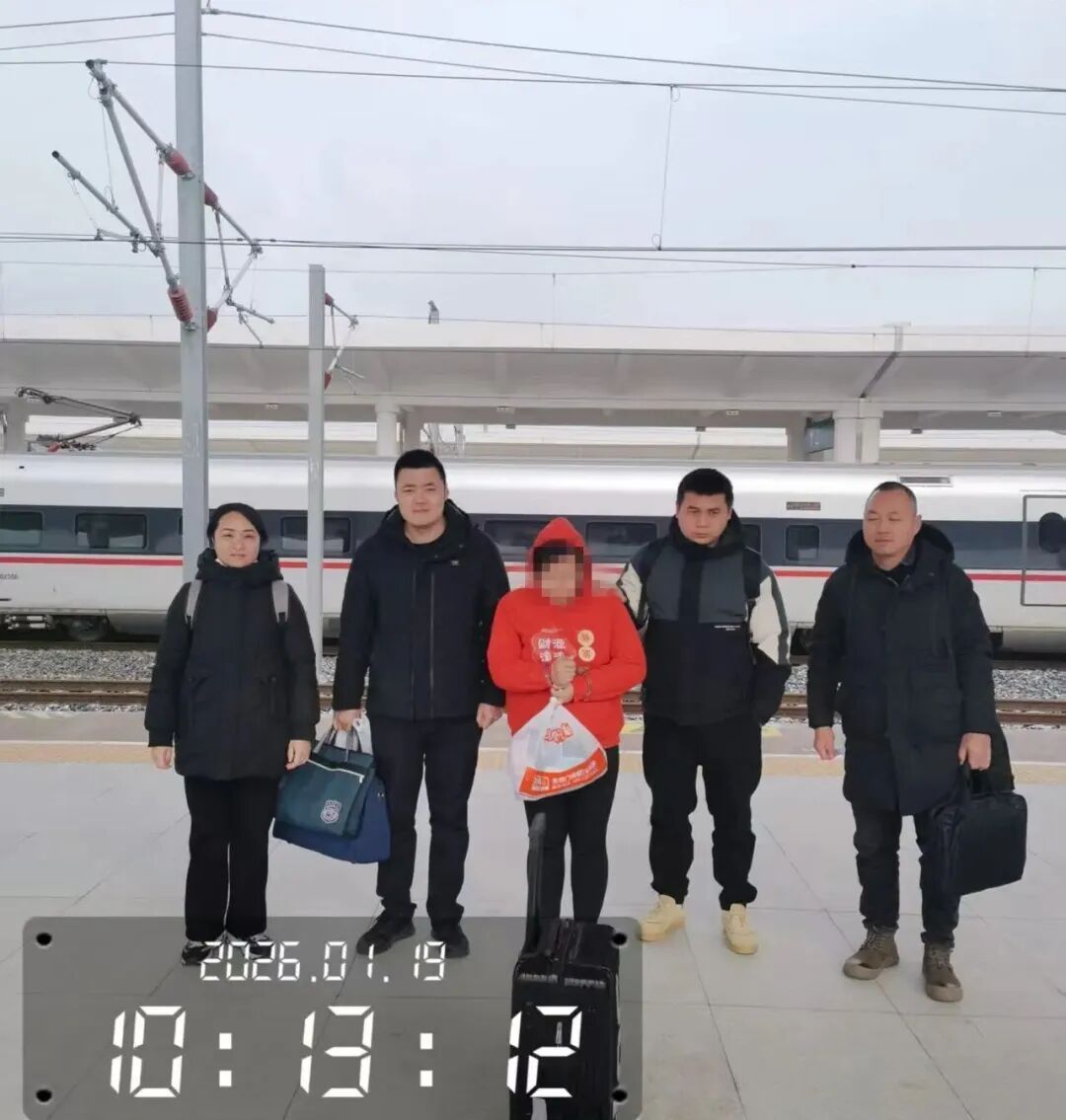 路边惊现“弃婴”?报警的“好心人”想要收养,警方:全抓了! 路边惊现“弃婴”?报警的“好心人”想要收养,警方:全抓了!