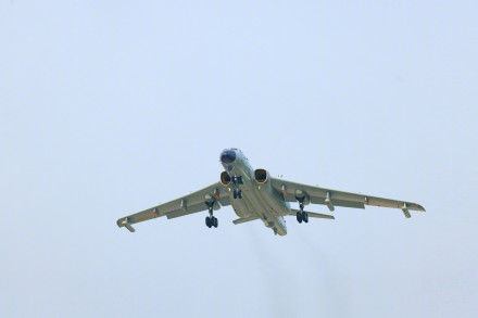 一键收藏！战机飞行训练图上新