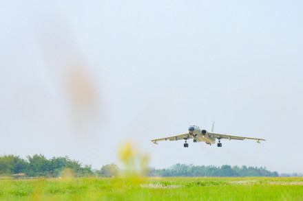 一键收藏！战机飞行训练图上新