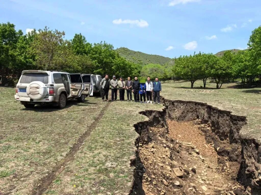 警方打掉一特大盗掘古墓葬团伙，26人均被逮捕，曾破坏省级重点文保单位