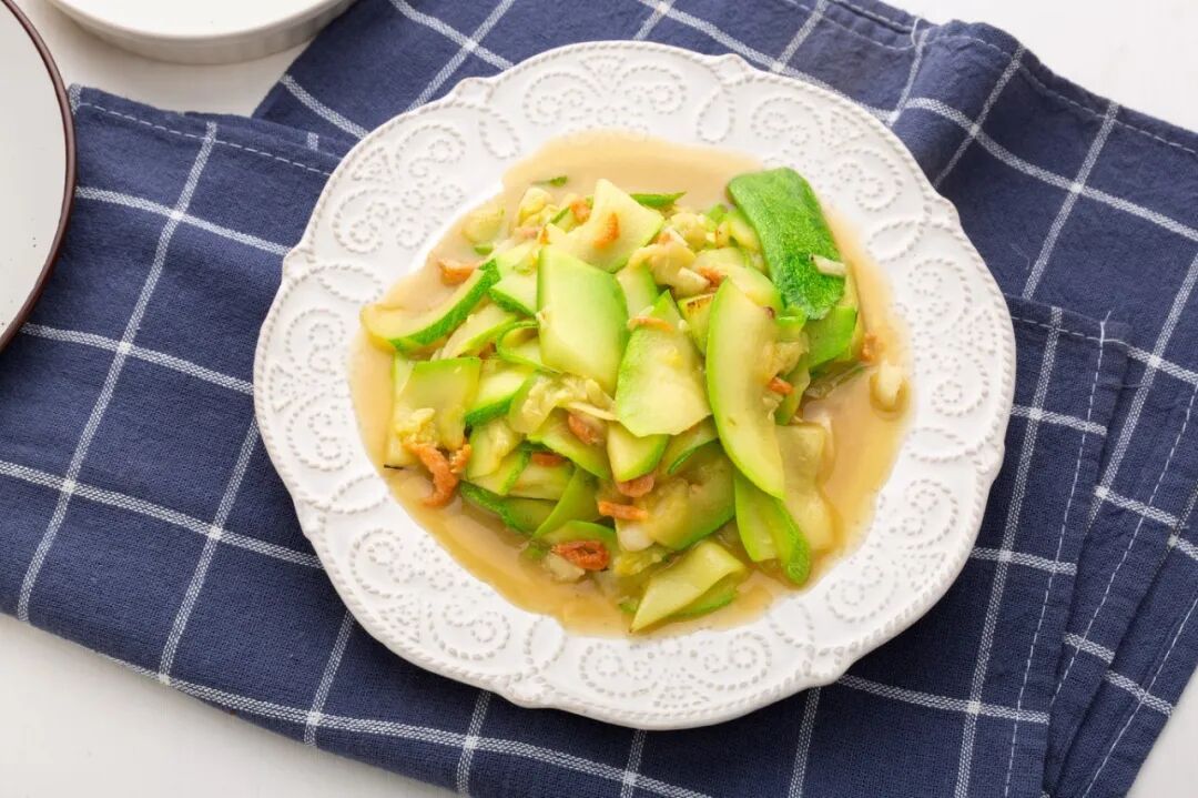 网传“某些蔬菜致癌”是谣言!这种菜才真的要少吃或不吃→ 网传“某些蔬菜致癌”是谣言!这种菜才真的要少吃或不吃→