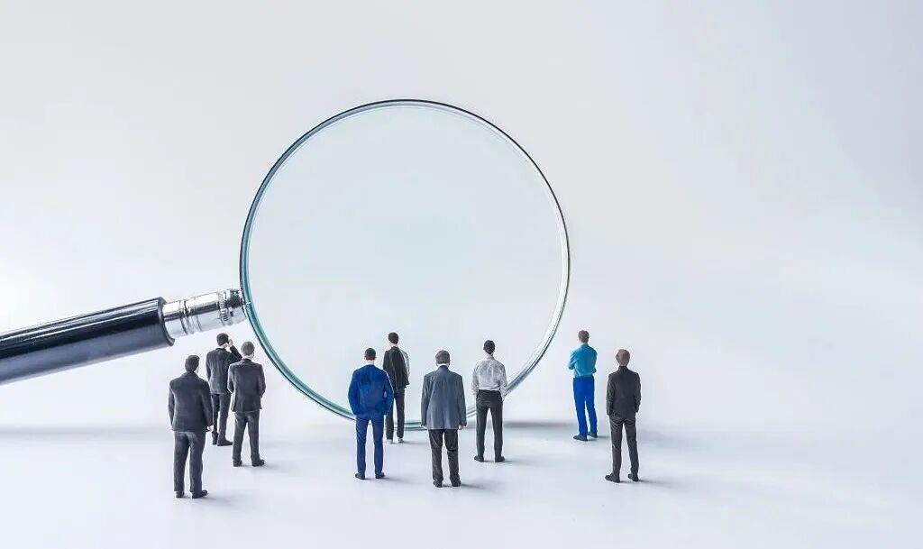 打开“同事”发来的文件后电脑瞬间瘫痪 警惕新型钓鱼攻击