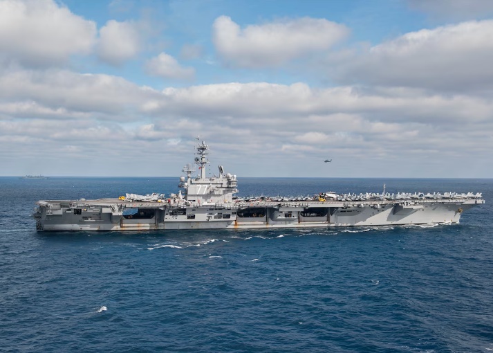 美国官员称“布什”号航母绕道非洲前往中东 美国官员称“布什”号航母绕道非洲前往中东