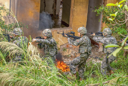 直击武警广西总队某支队演练现场 直击武警广西总队某支队演练现场