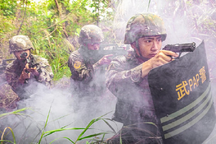 直击武警广西总队某支队演练现场 直击武警广西总队某支队演练现场