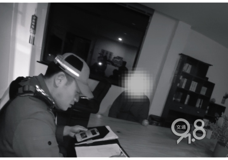 杭州独居老人徒步20公里后迷路，3天未进食被高速收费员收留