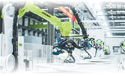 给机器装上“大脑”和“眼睛”，智能工厂“智能”在哪？