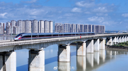 明起，成都⇋重庆最快1小时2分直达
