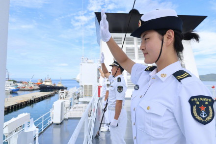 现场图来了！“丝路方舟”号医院船启程回国