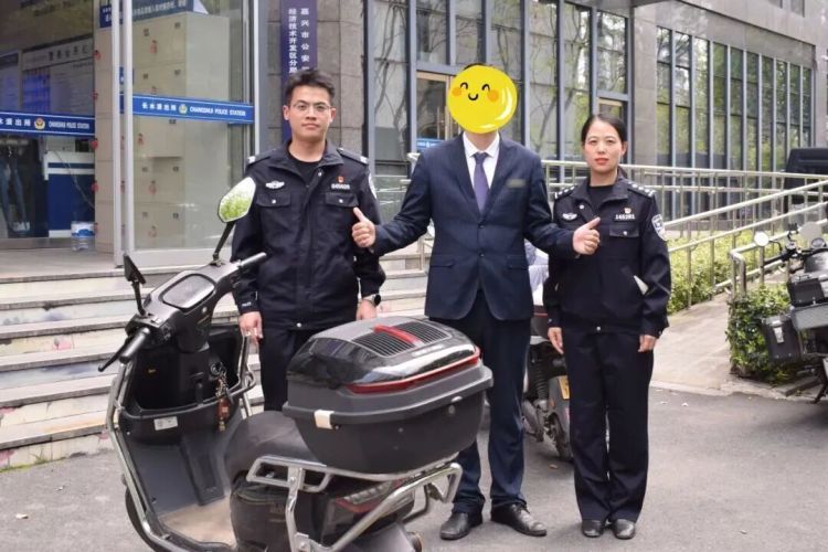 脱衣蒙面躲监控？天真，伸手必被抓！