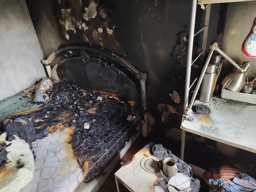 床头的充电宝可能暗藏隐患 这份日常使用指南请查收 床头的充电宝可能暗藏隐患 这份日常使用指南请查收