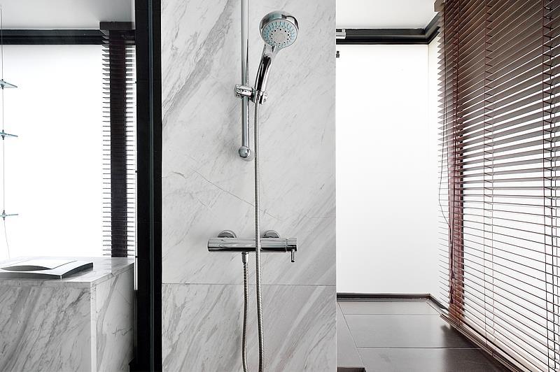 花洒可能在下“细菌雨”?当水流出现这种变化,就该清洗了 花洒可能在下“细菌雨”?当水流出现这种变化,就该清洗了