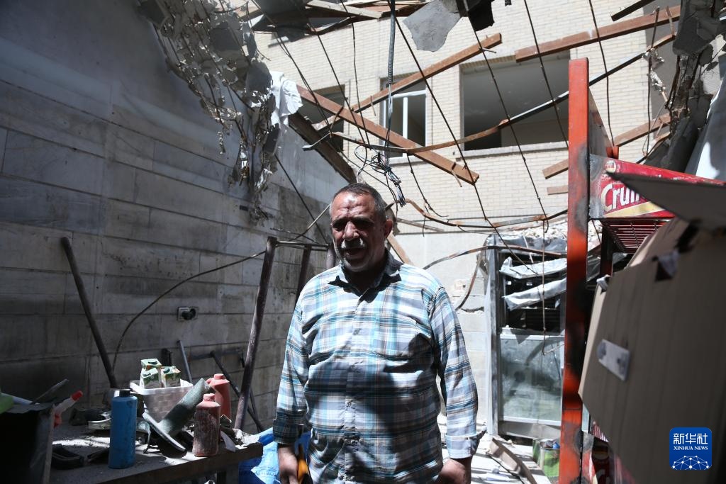 德黑兰居民区遭美以袭击造成严重损失 德黑兰居民区遭美以袭击造成严重损失